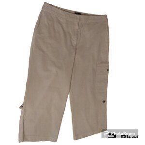 IZOD cargo capri pants white sz 10